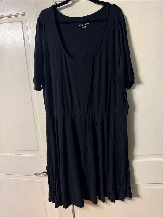 Ava & Viv Dresses & Skirts - Ava & Viv Black Scoop Neck Midi Dress